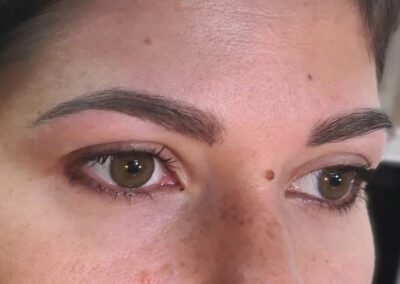 mejor diseño de cejas henna laminado Bilbao